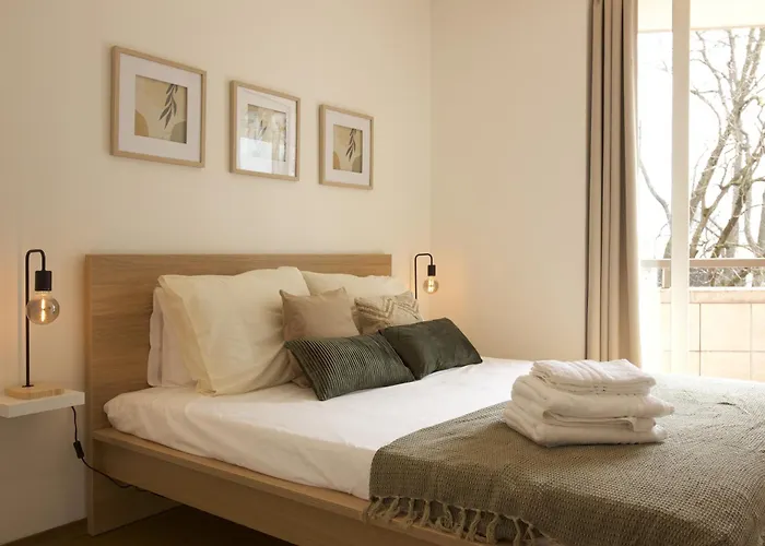 Apartment Near The Station And City Centers